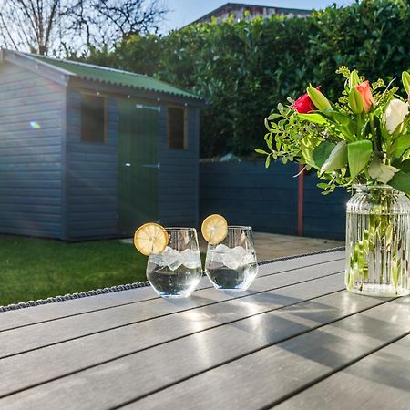 Вилла Pet Friendly With A Hot Tub Hednesford Экстерьер фото